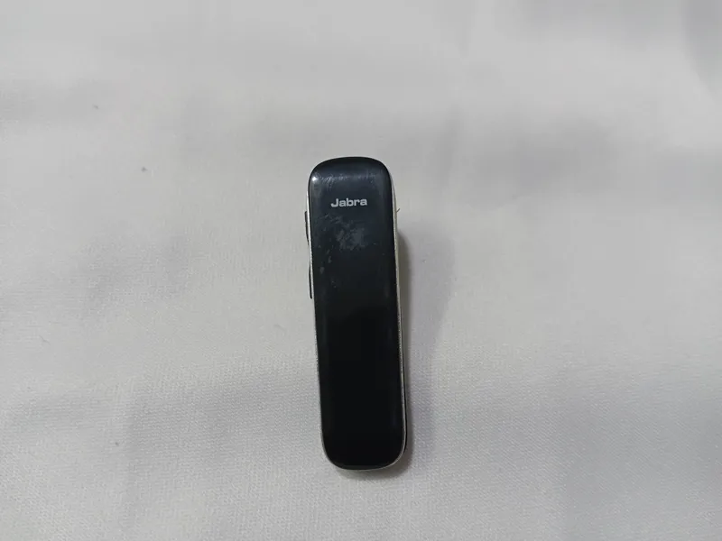 هندزفری بلوتوث جبرا خاموش احتمالا باتری خراب