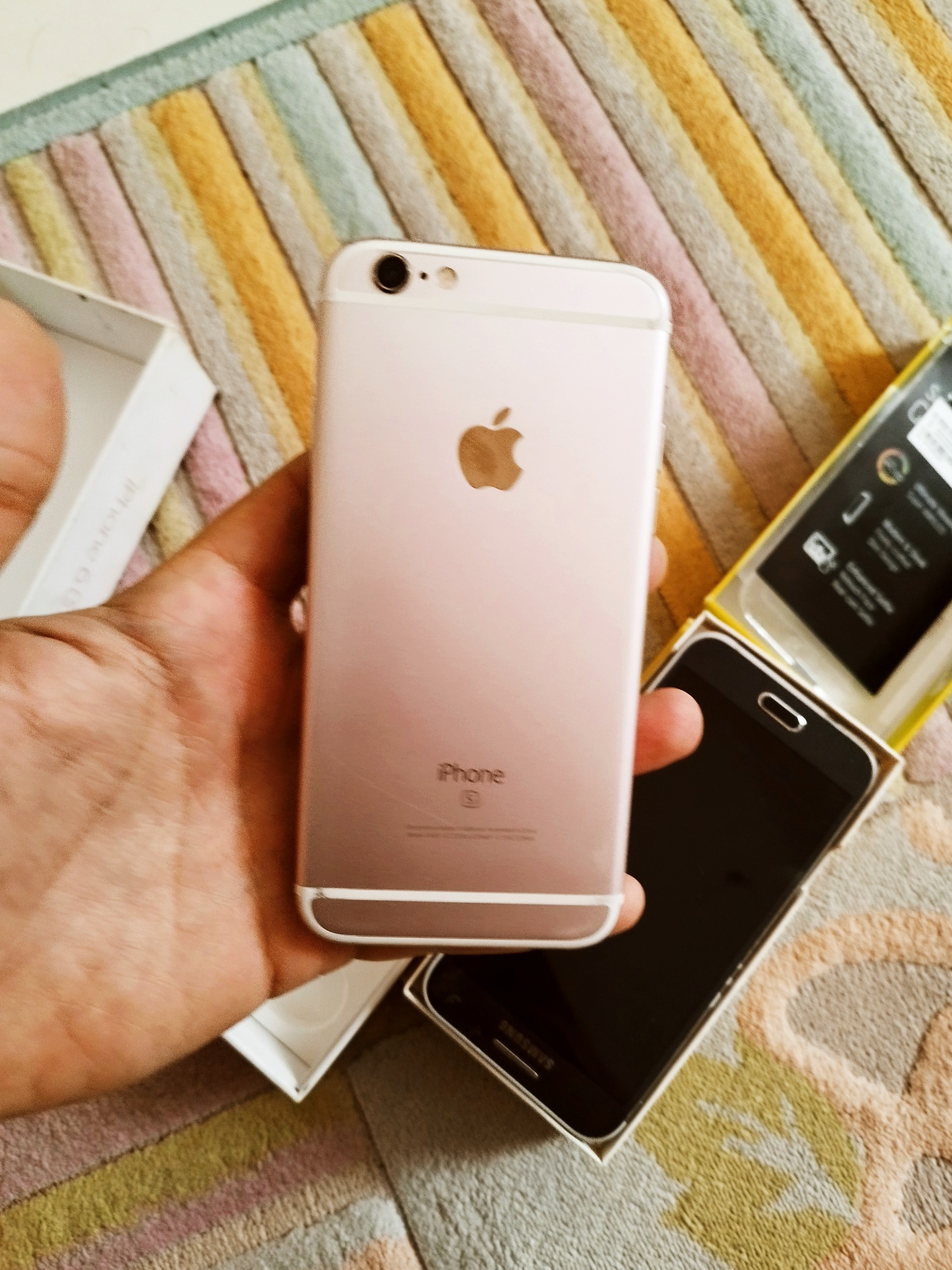 دوگوشی آیفون 6s از اپل APPLE