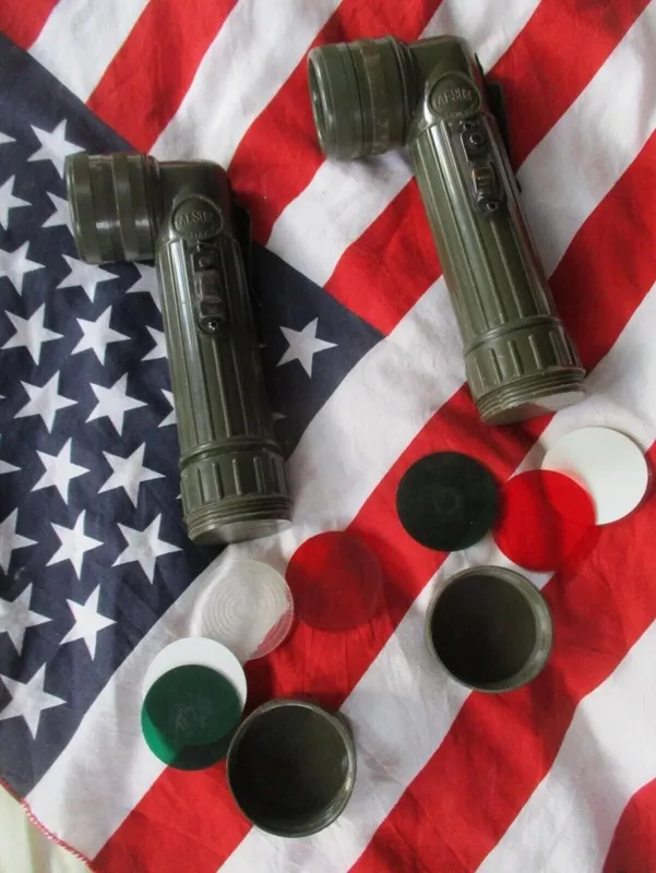 چراغ قوه ارتش آمریکا USMC flashlight