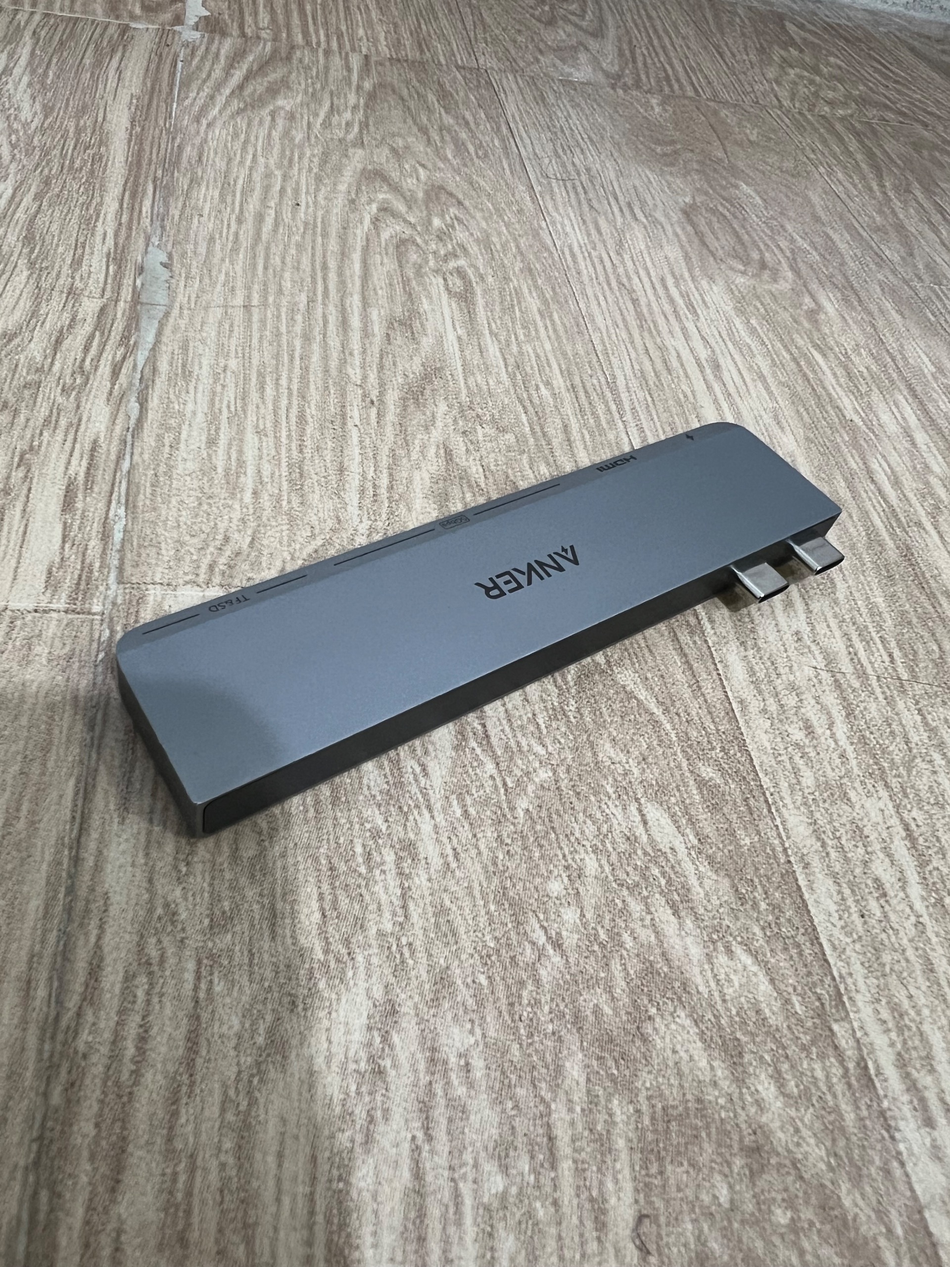 هاب مک بوک برند Anker آمریکا