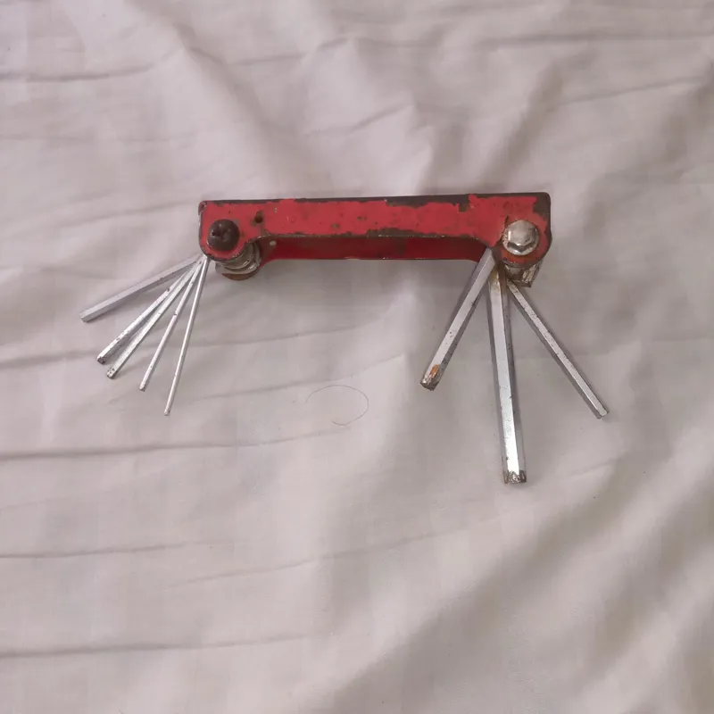 آچار آلن چاقویی سالم قدیمی