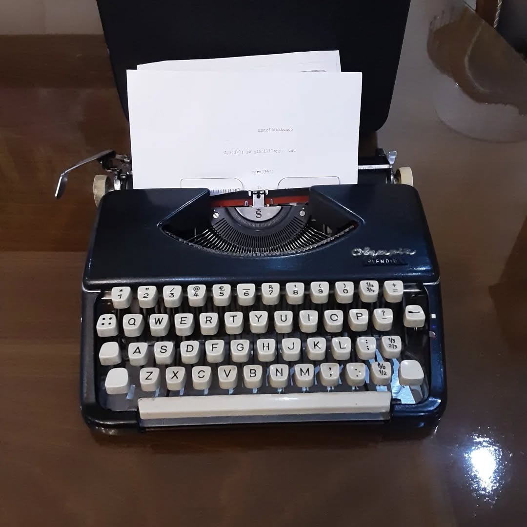 دستگاه تایپ سایز کوچک المپیا