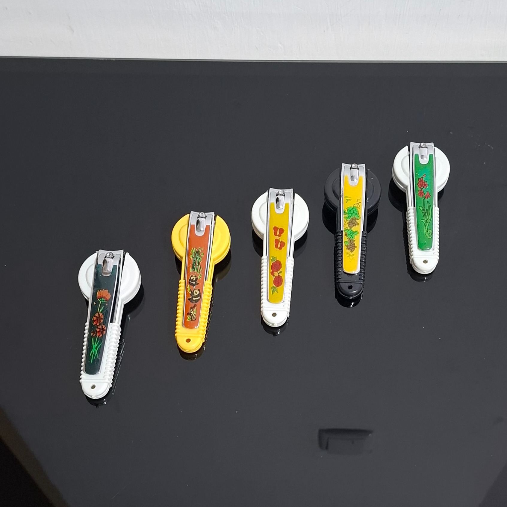 ناخن گیر قدیمی BELL