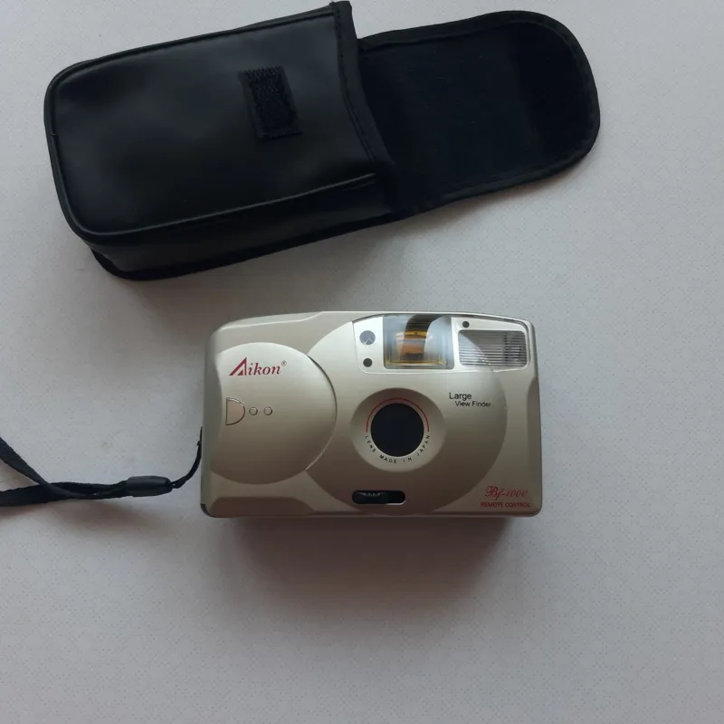 دوربین عکاسی قدیمی درحد