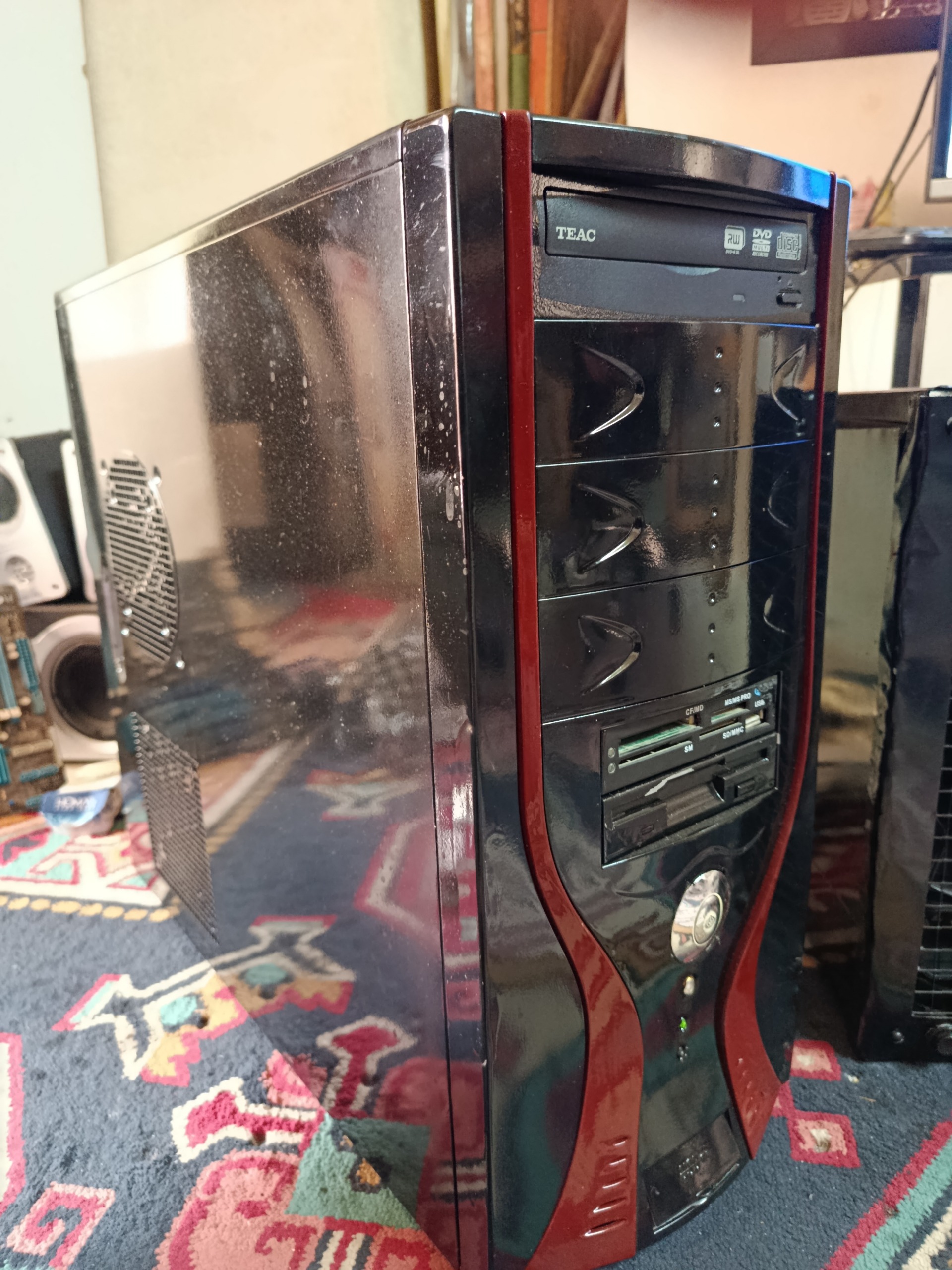 کیس کامپیوتر گیمینگ