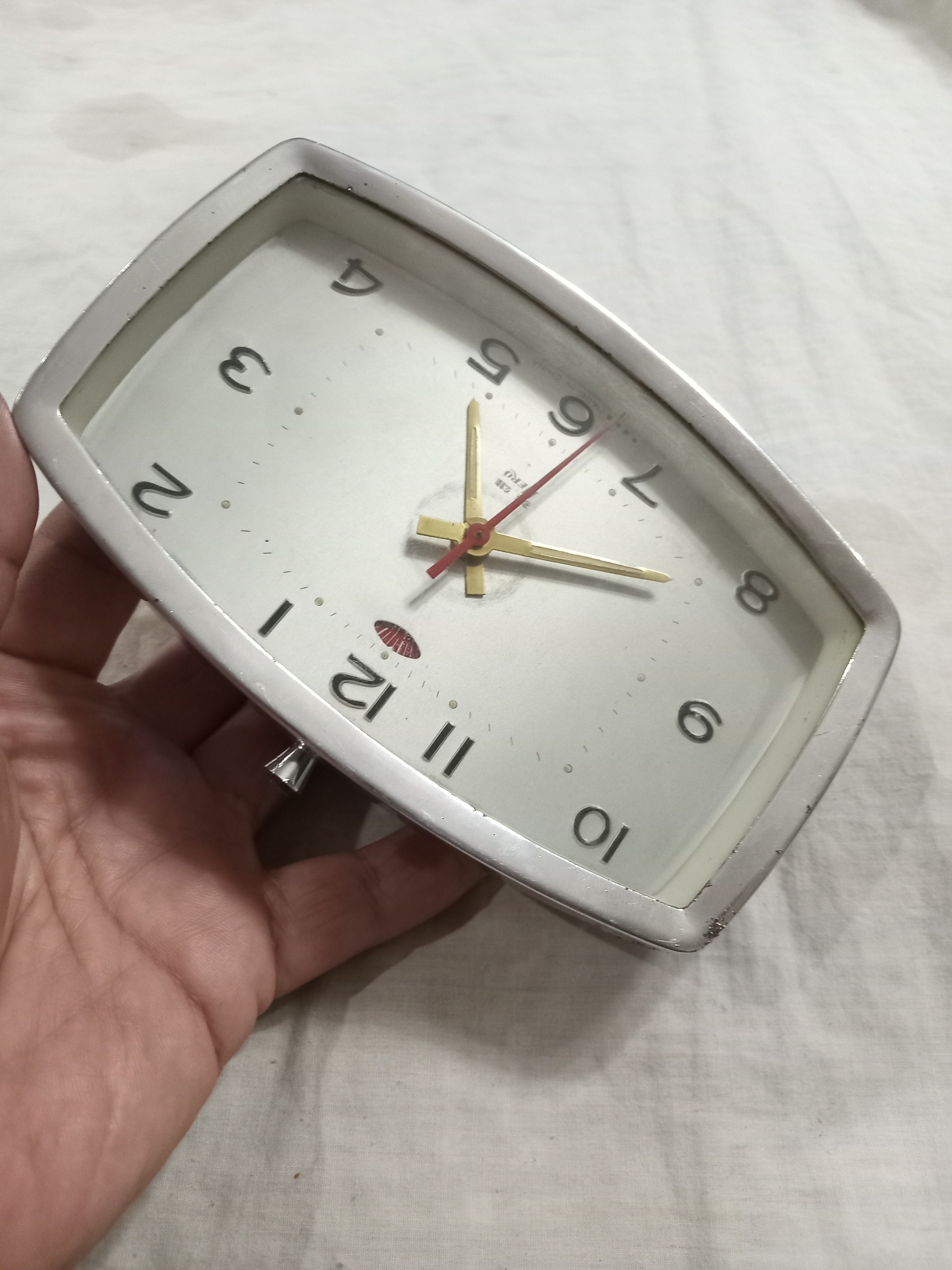 ساعت رومیزی کوکی