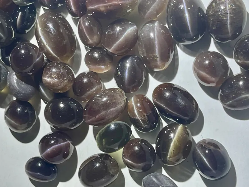 فروش یاقوت برمه بارخونه 325 قیراط  چشم گربه ای