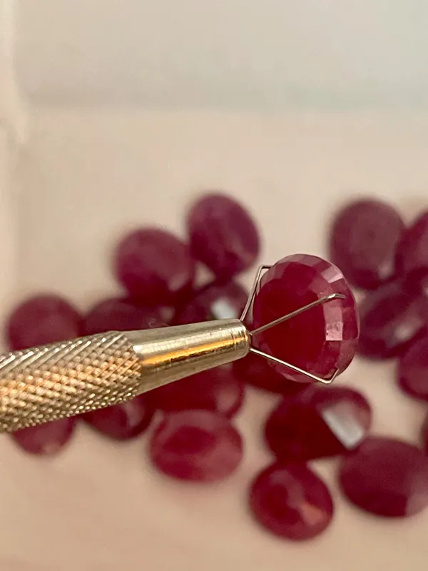 فروش یاقوت سرخ طبیعی بارخونه 230 قیراطی