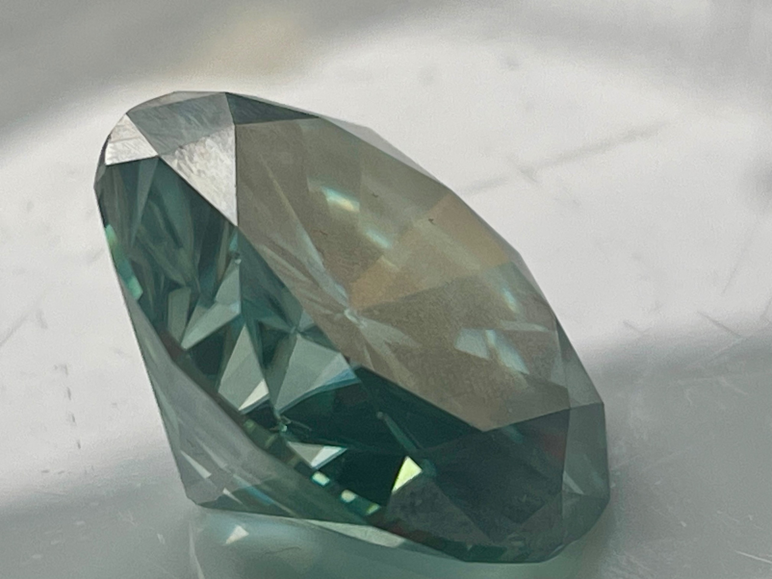 فروش موزانایت الماس درشت 73 قیراط