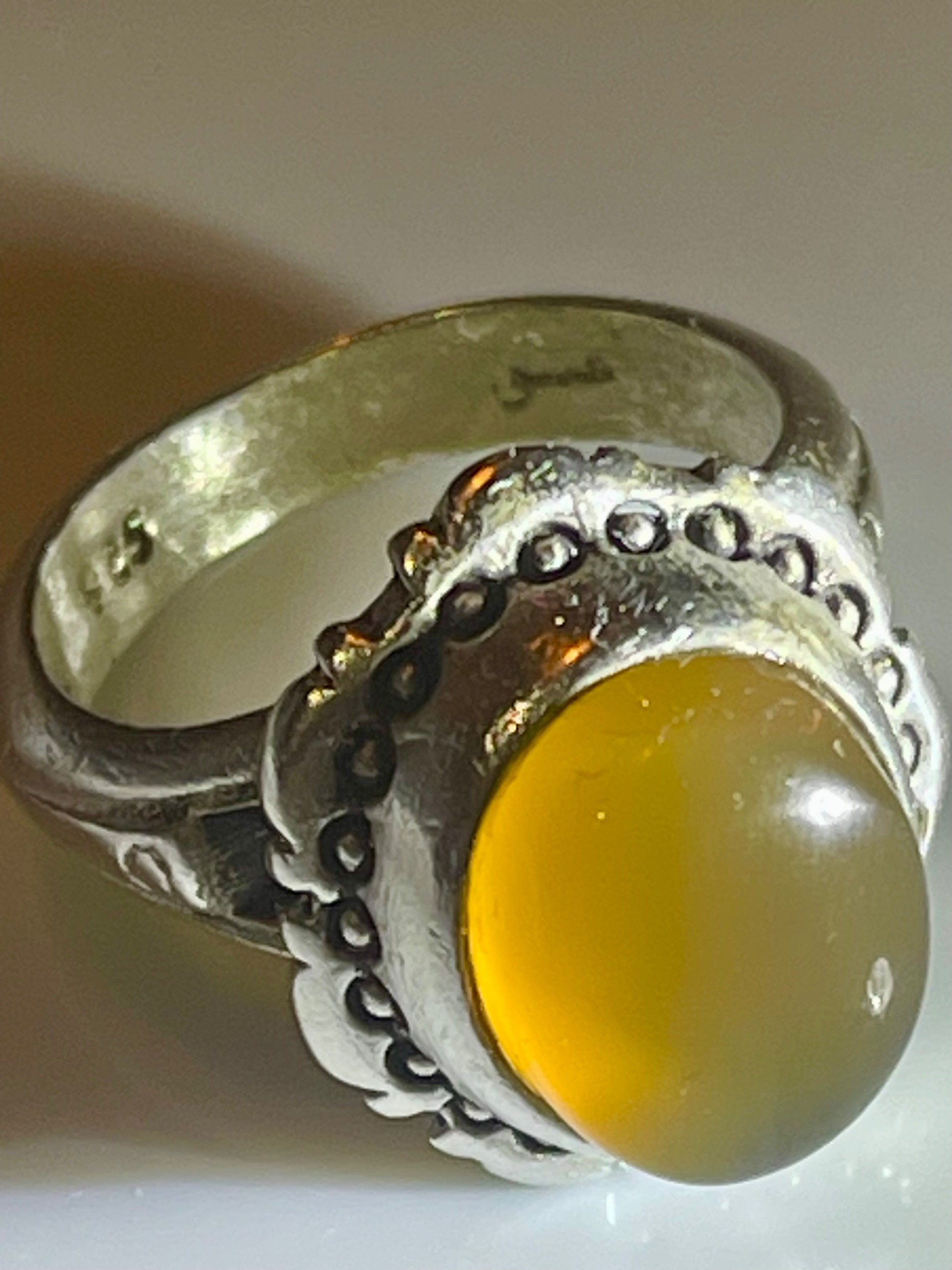 انگشتر عقیق زرد قدیمی کلکسیونی نقره 13 گرمی