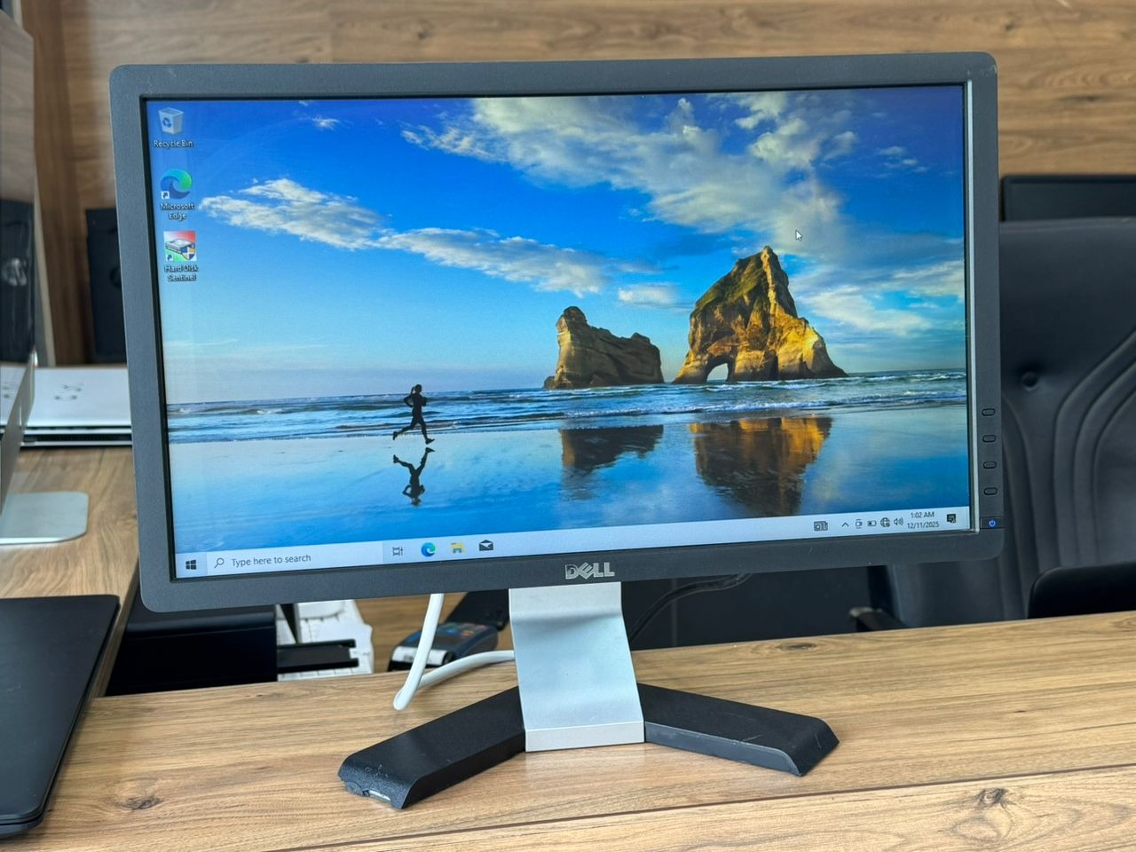 مانیتور 20 inch dell