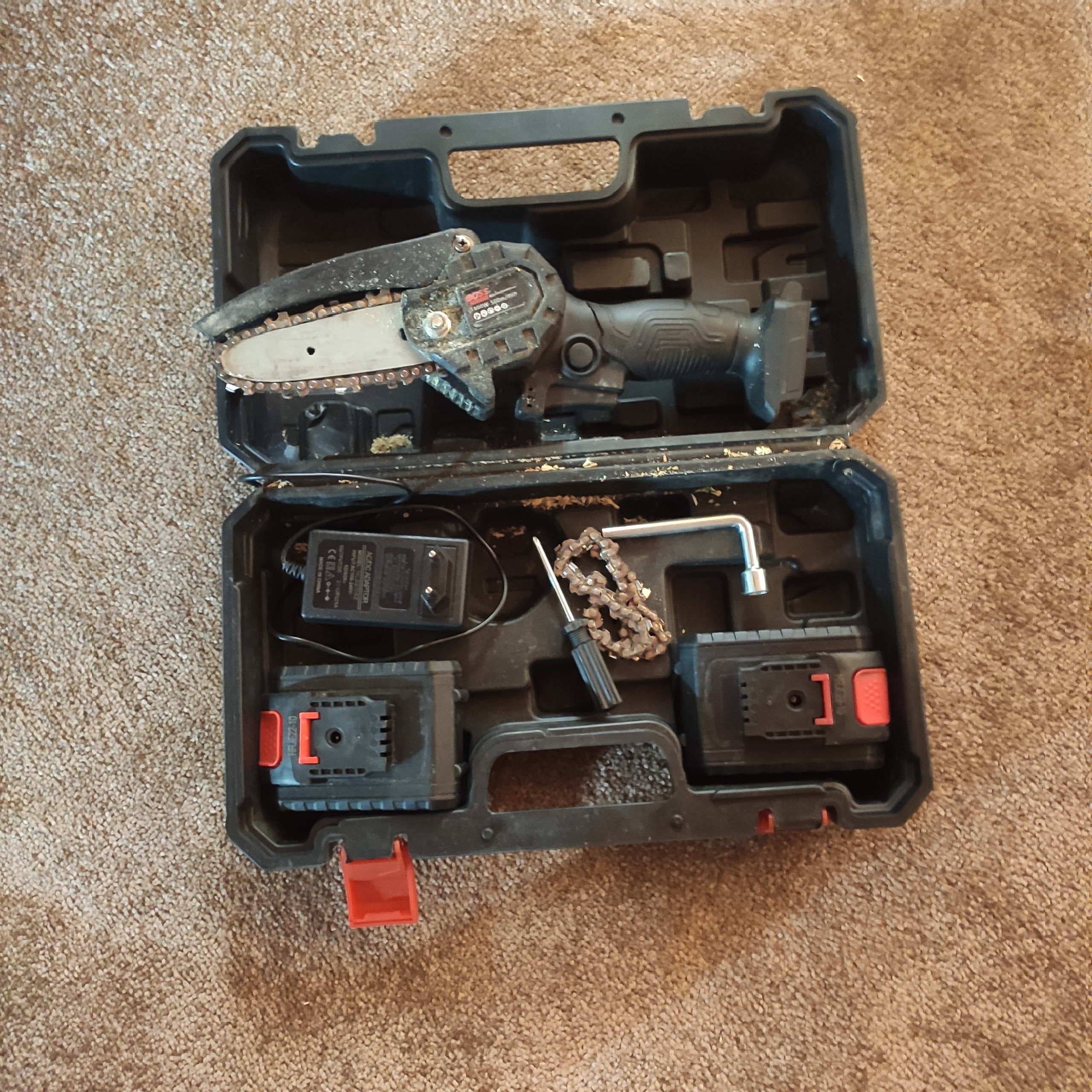 اره زنجیری شارژی باس