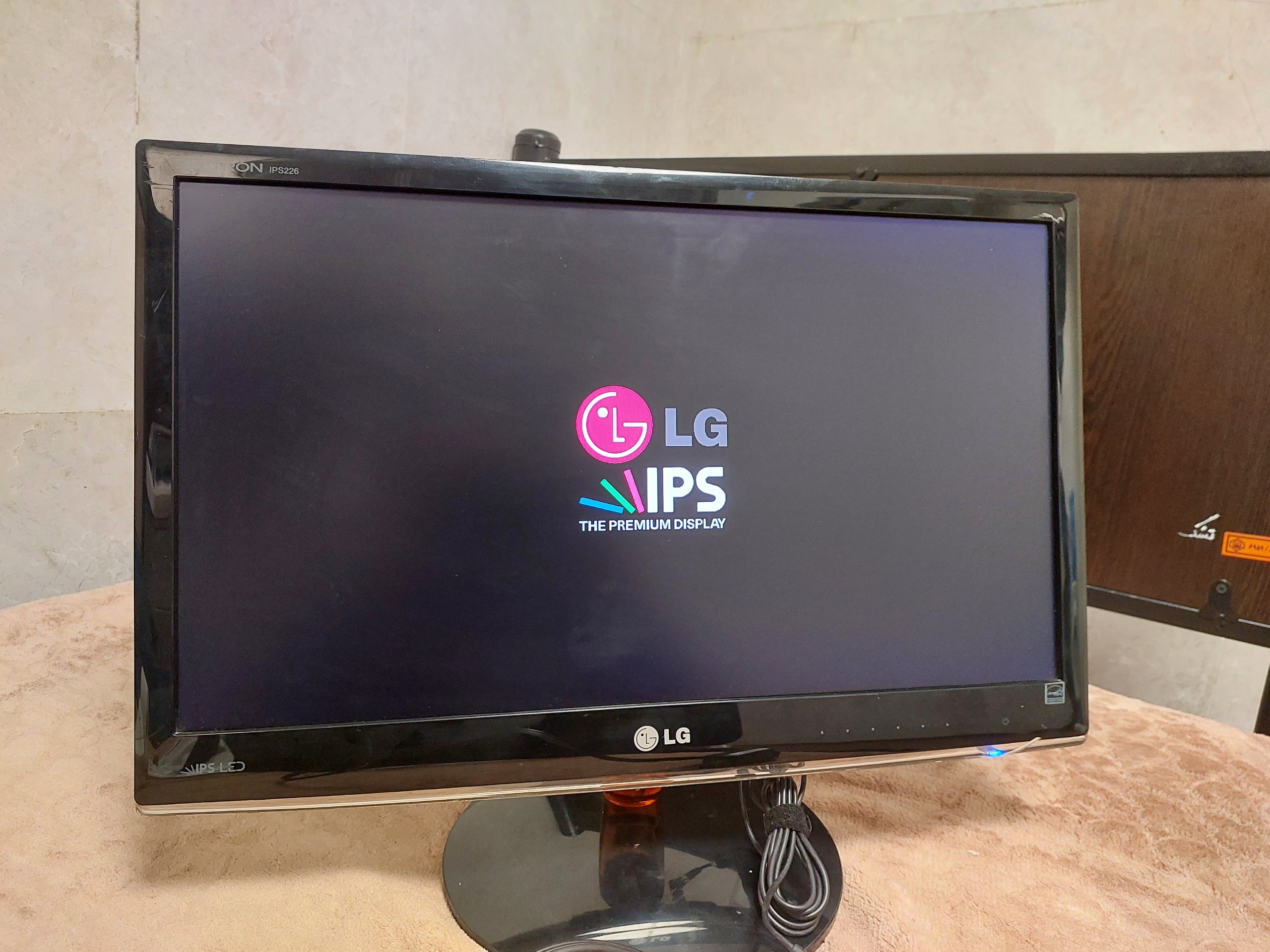 مانیتور ال جی مدل iPS226v کیفیت عالی