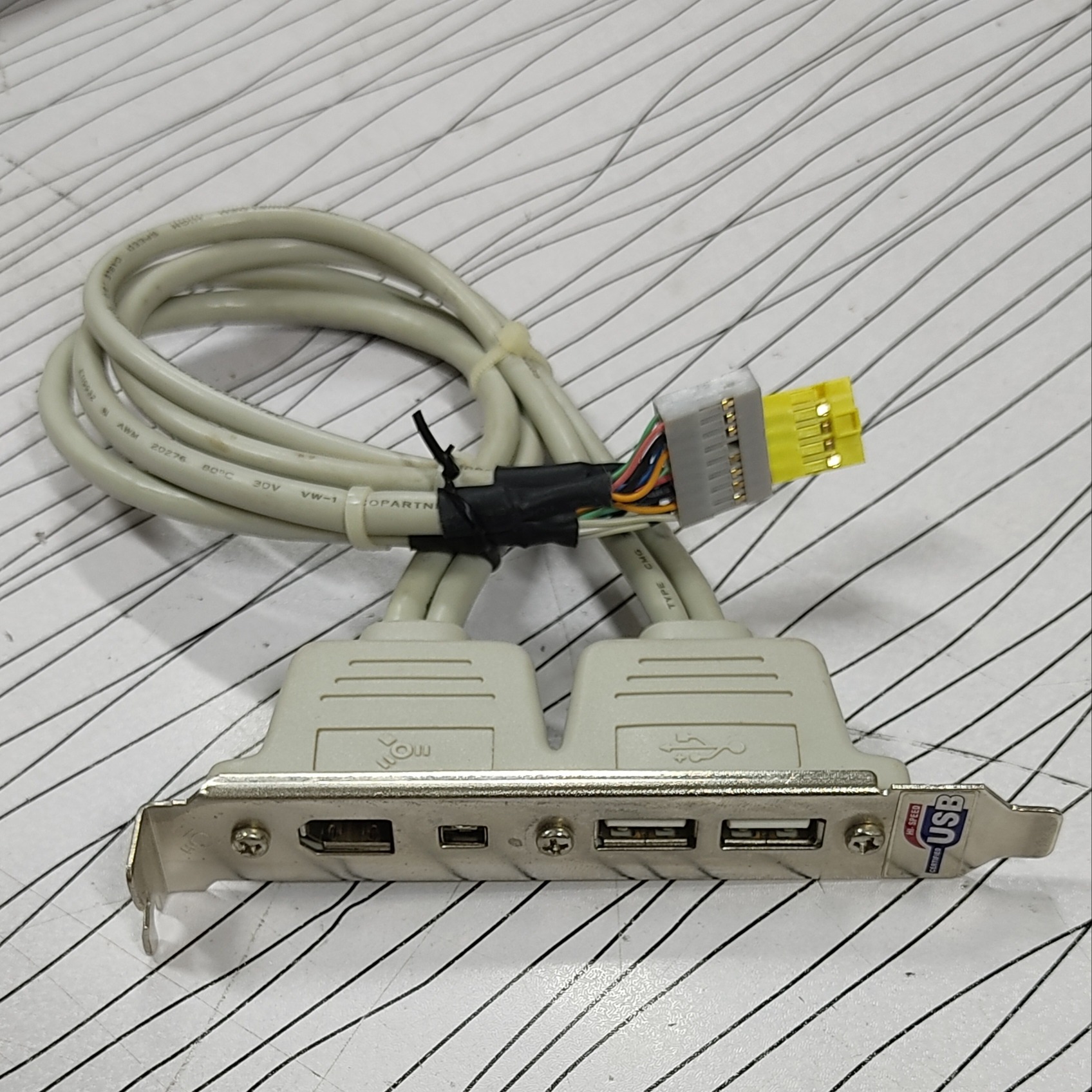 کابل usb کیس