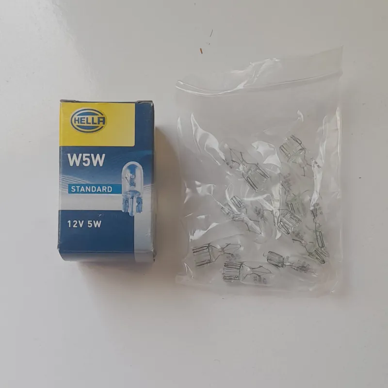 لامپ هلا 12V/5W W5W Hella جعبه 10 عددی