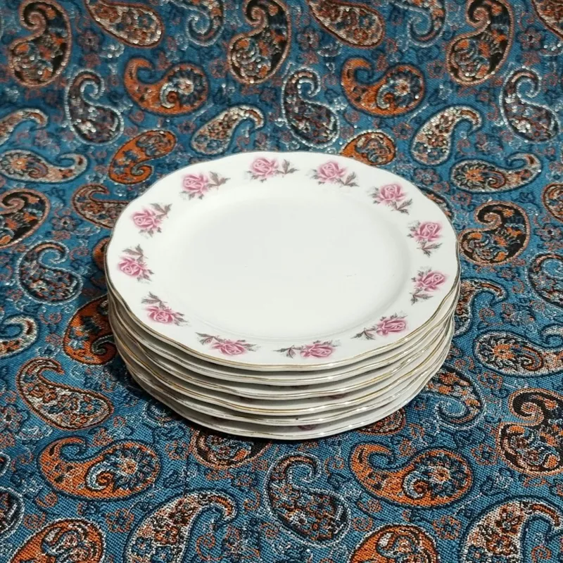 رولت خوری چینی کلبه ای قدیمی ( توضیحات )