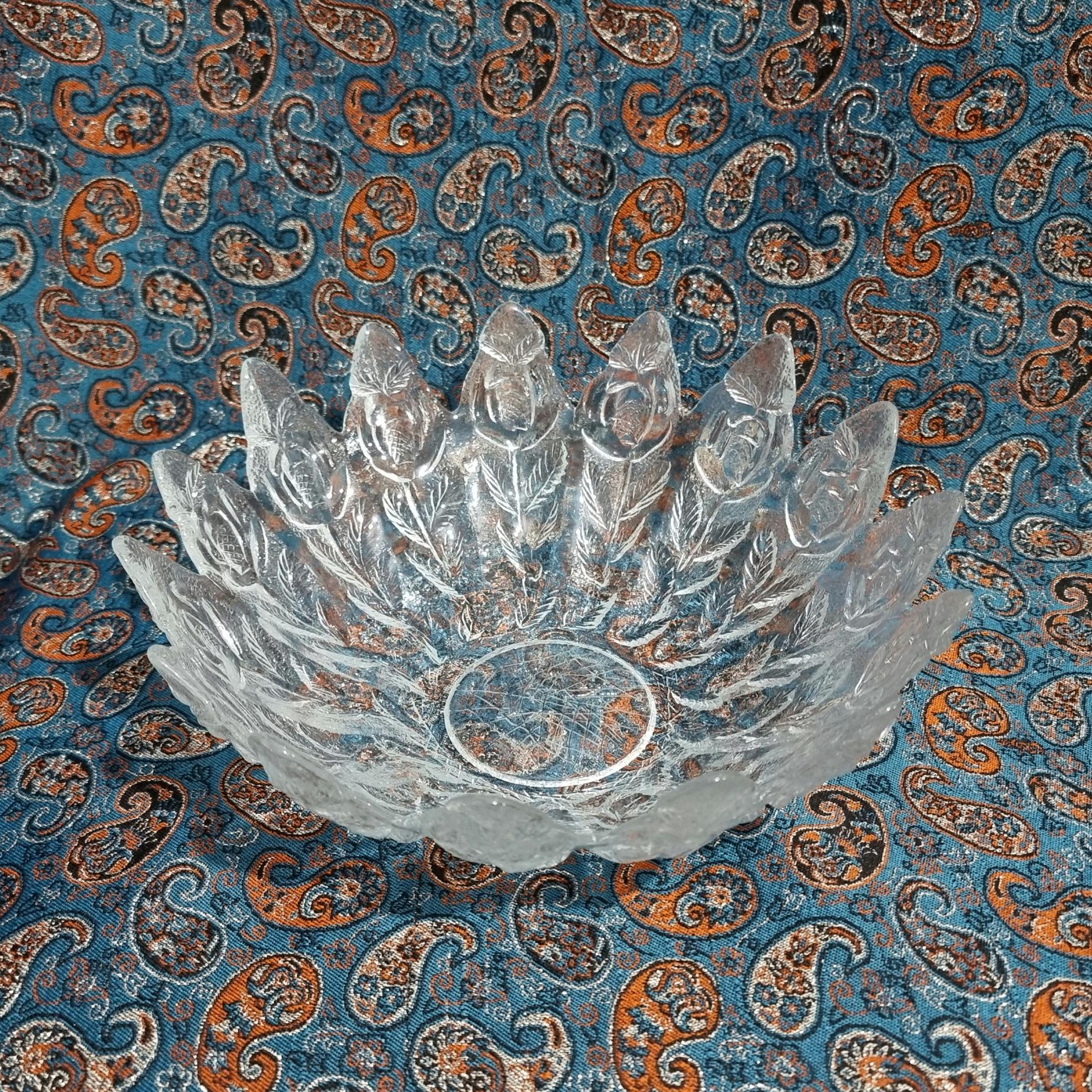 میوه خوری آناناسی نقش برجسته قدیمی ( توضیحات )