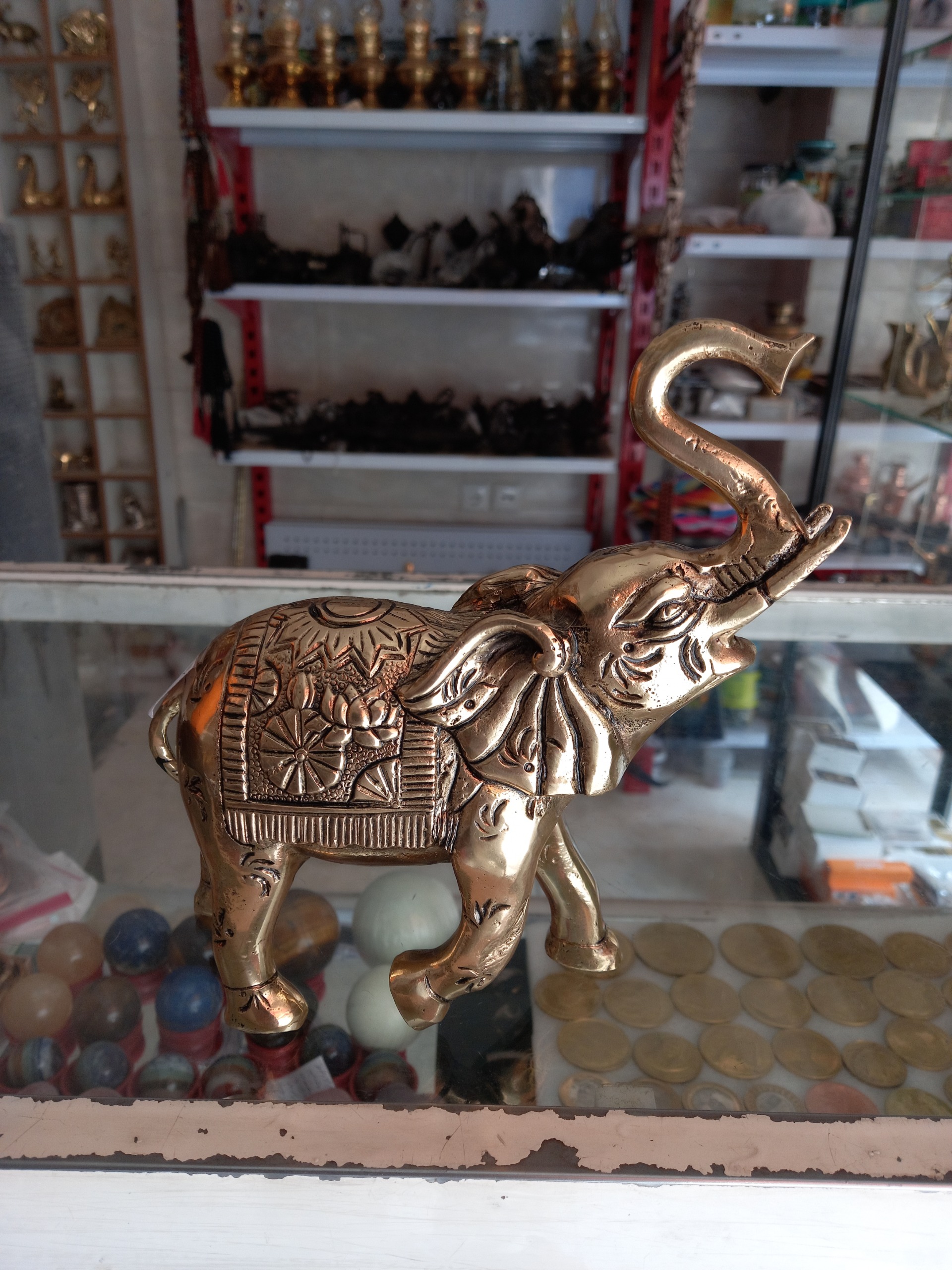 مجسمه فیل برنجی