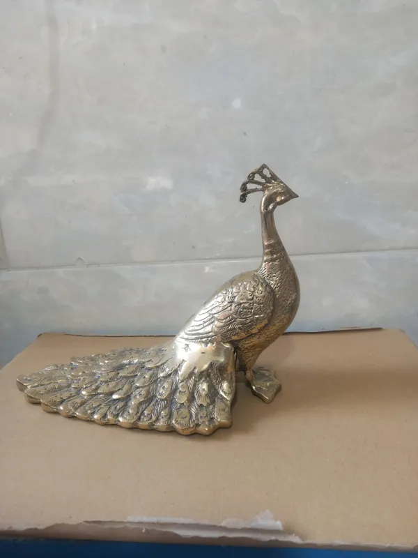 مجسمه طاووس برنجی