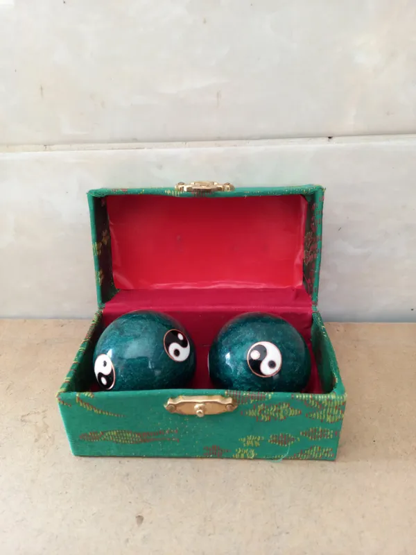 جفت گوی ارامش اعصاب فلزی سبز رنگ