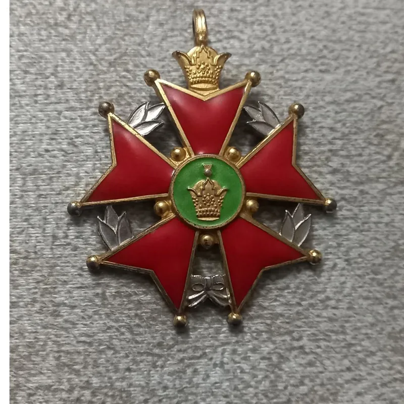 مدال پایان سی سال خدمت پهلوی زیبا