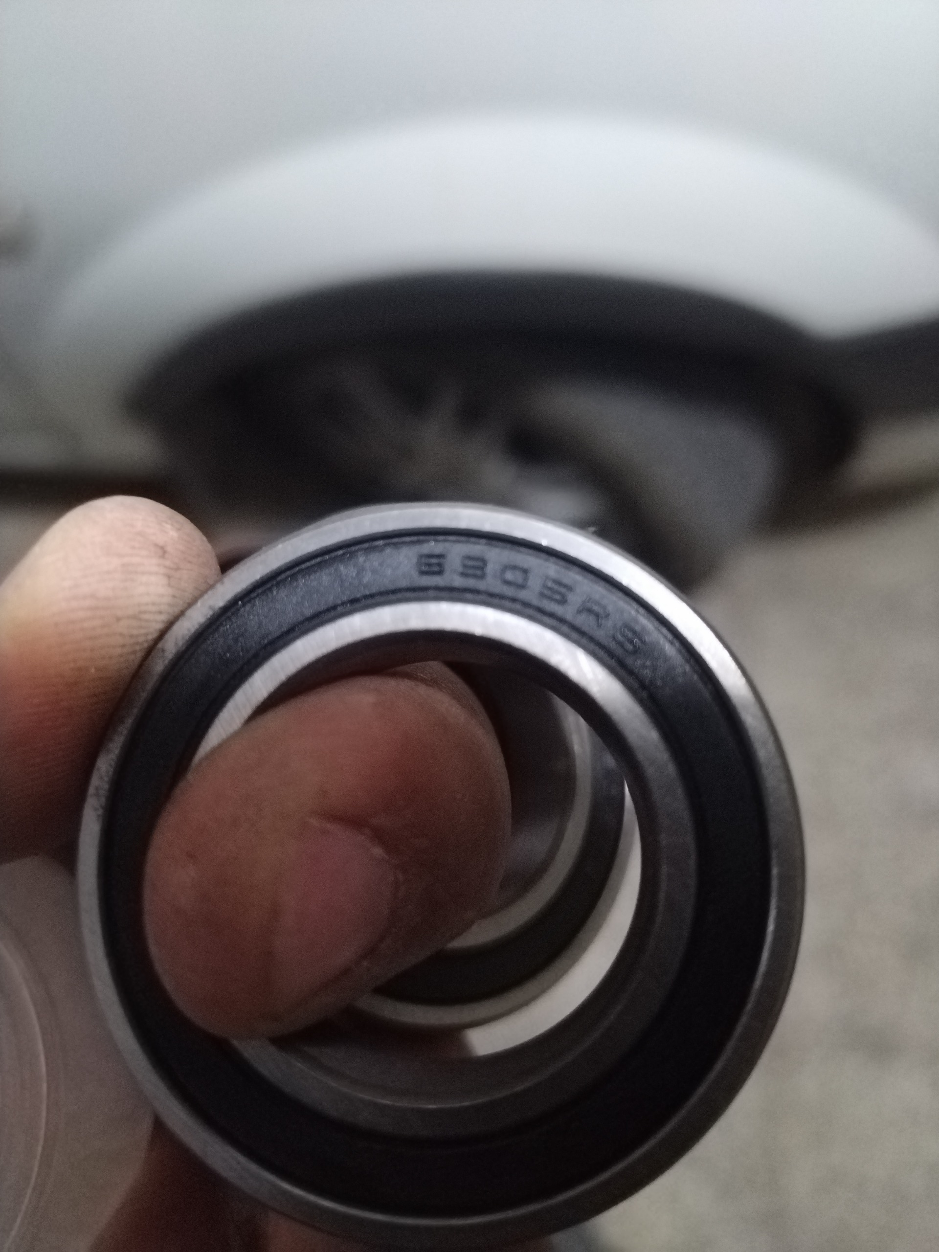 بلبرینگ چرخ 6905