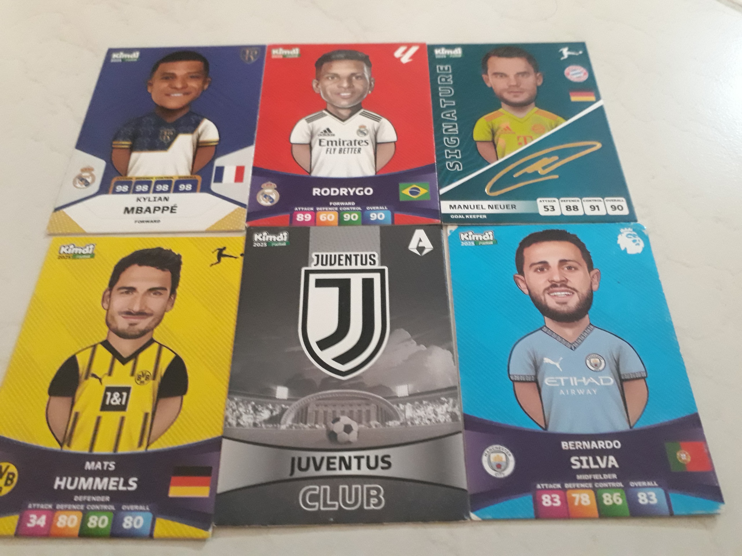 کیمدی امباپه و کلاب و 4 عدد کارت دیگر در توضیحات