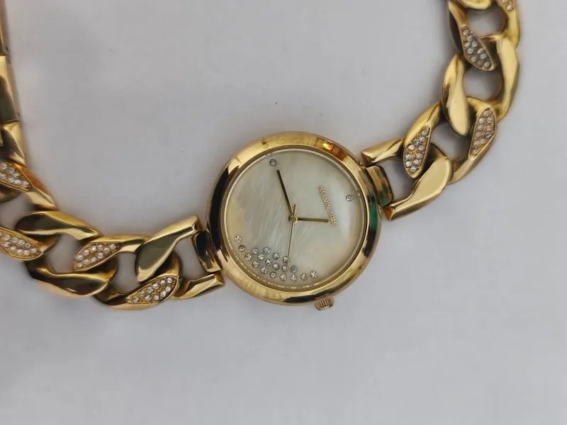 ساعت مچی زنانه مارک. kelvin time