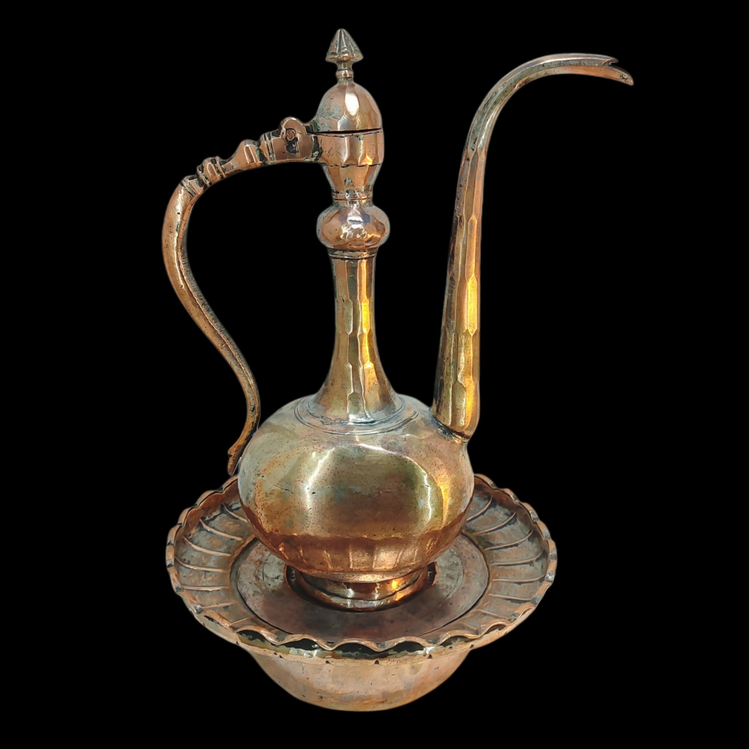 آفتابه لگن قدیمی مسی الماس تراش عتیقه کلکسیونی