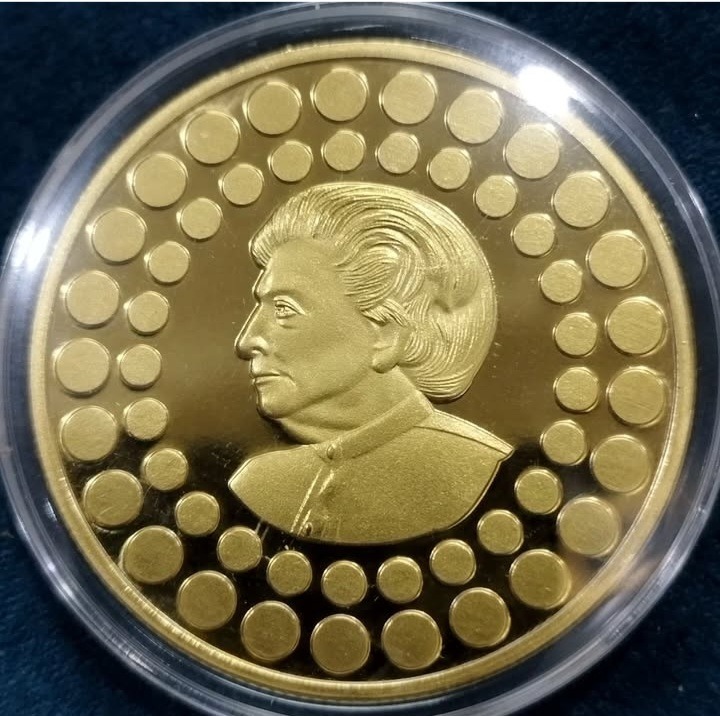 سکه یادبود پهلوی