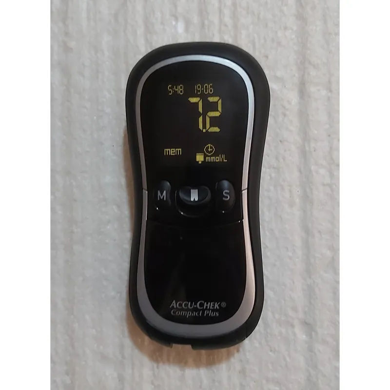دستگاه تست قندخون ACCU-CHEK Compact Plus