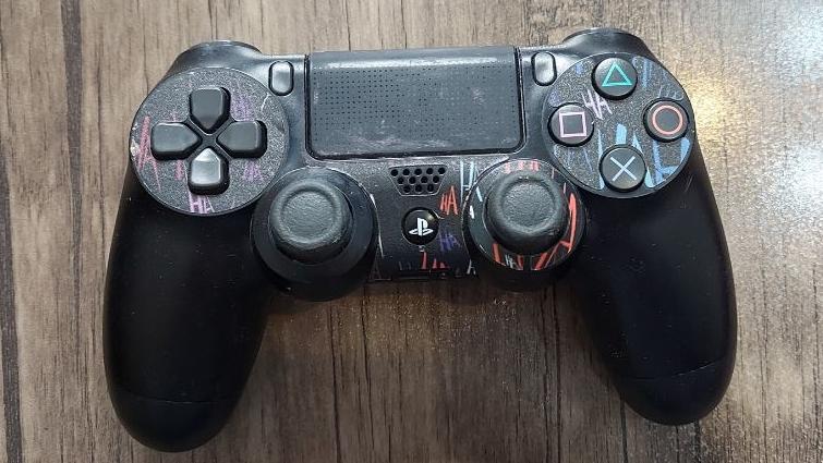 دسته اورجینال پلی استیشن 4