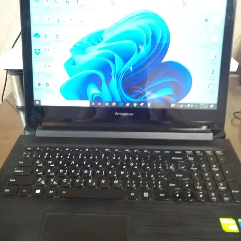 لپ تاپ لنوو صفحه لمسی