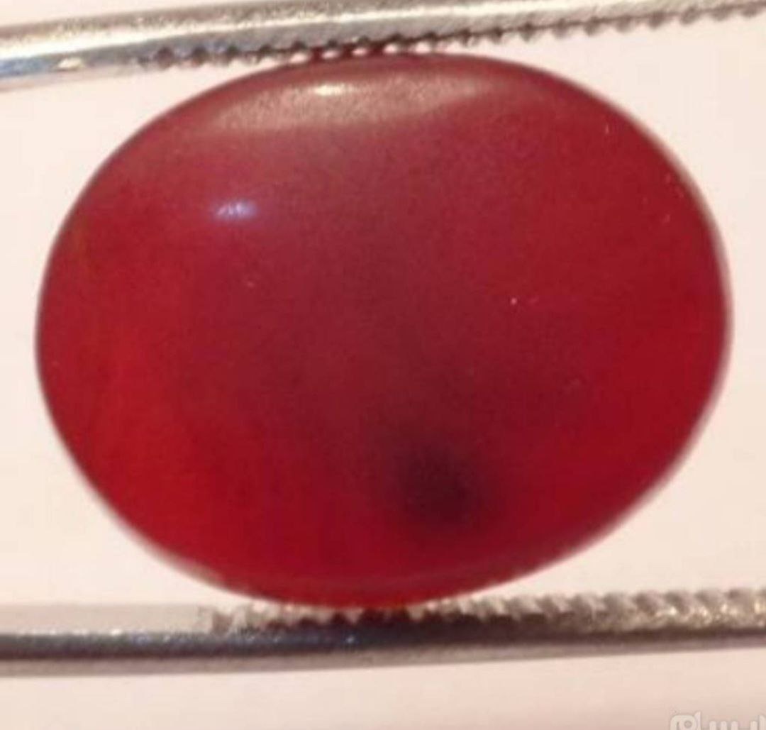 عقیق سرخ تیره