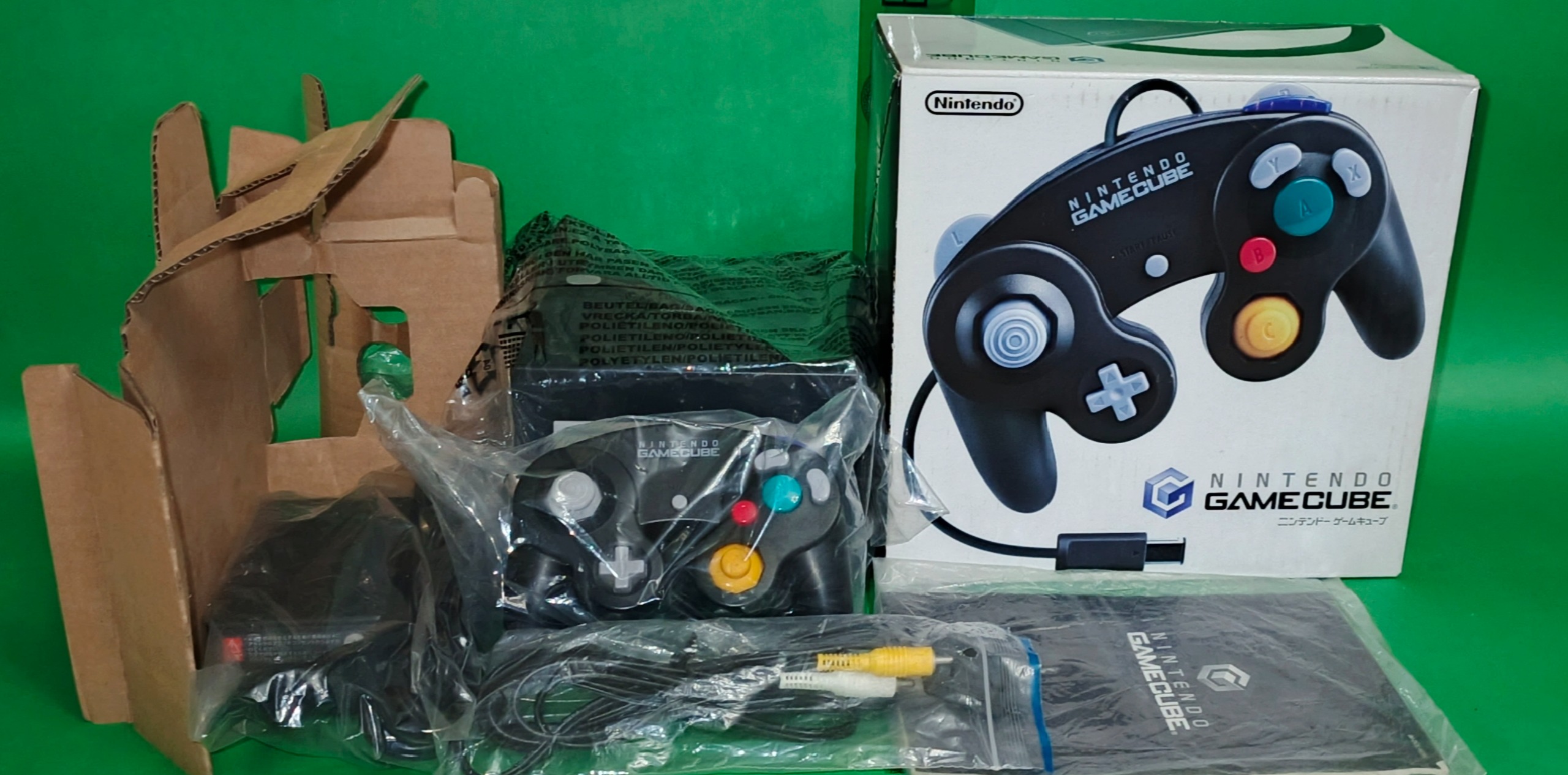 GAME CLUB CONSOLE BLACK COLOR BOX COMPLETE JAPAN