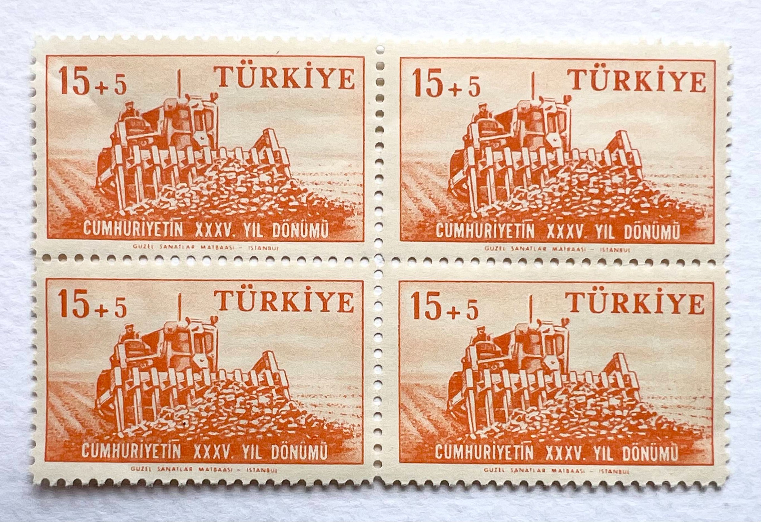 بلوک تمبر کمیاب و ارزشمند خارجی تراکتور ترکیه 1957