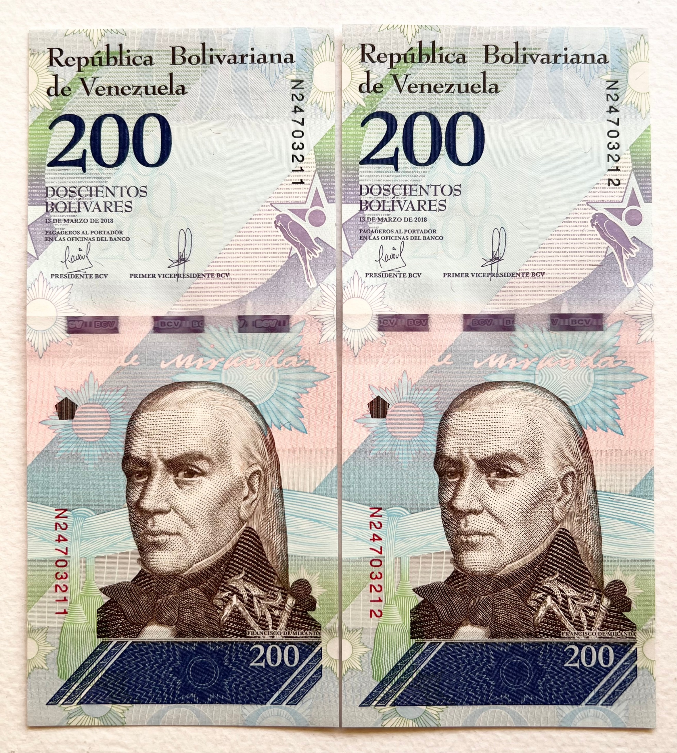 جفت اسکناس خارجی 200 بولیوار ونزوئلا 2018 (بانکی)