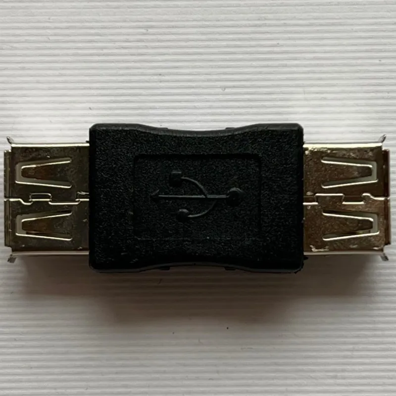 1 عدد تبدیل دو سر مادگی USB (مدل USB 20 مشکی)