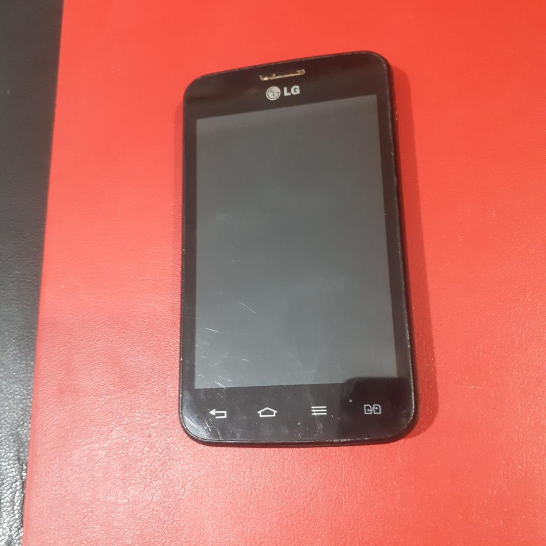 گوشی ال جی e445