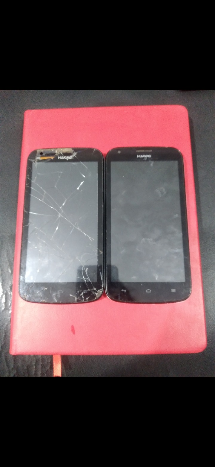 دو عدد ال سی دی هواوی y600