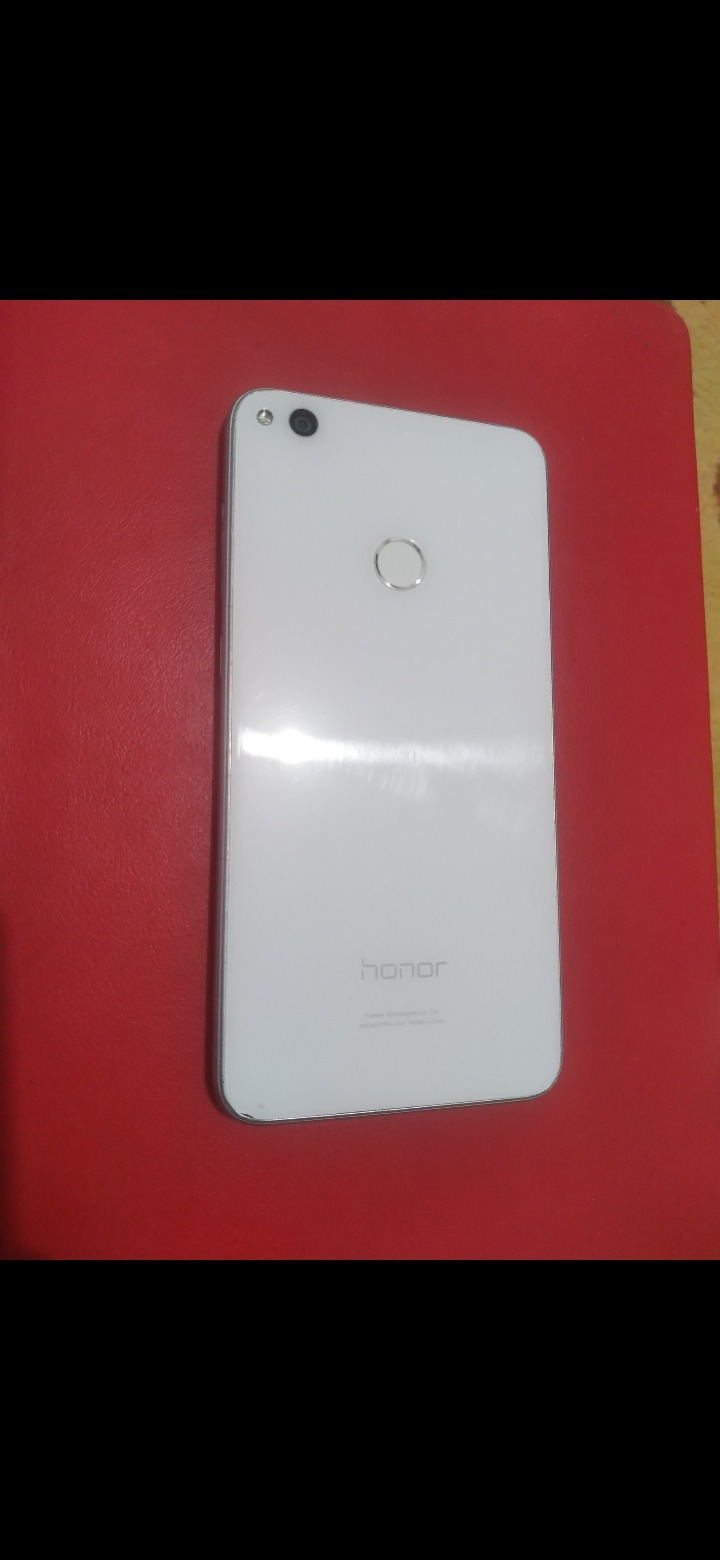 گوشی honor 8lite