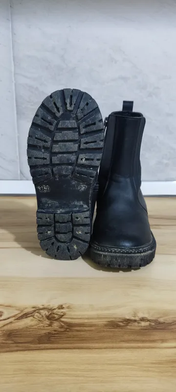 بوت بچگانه استوک