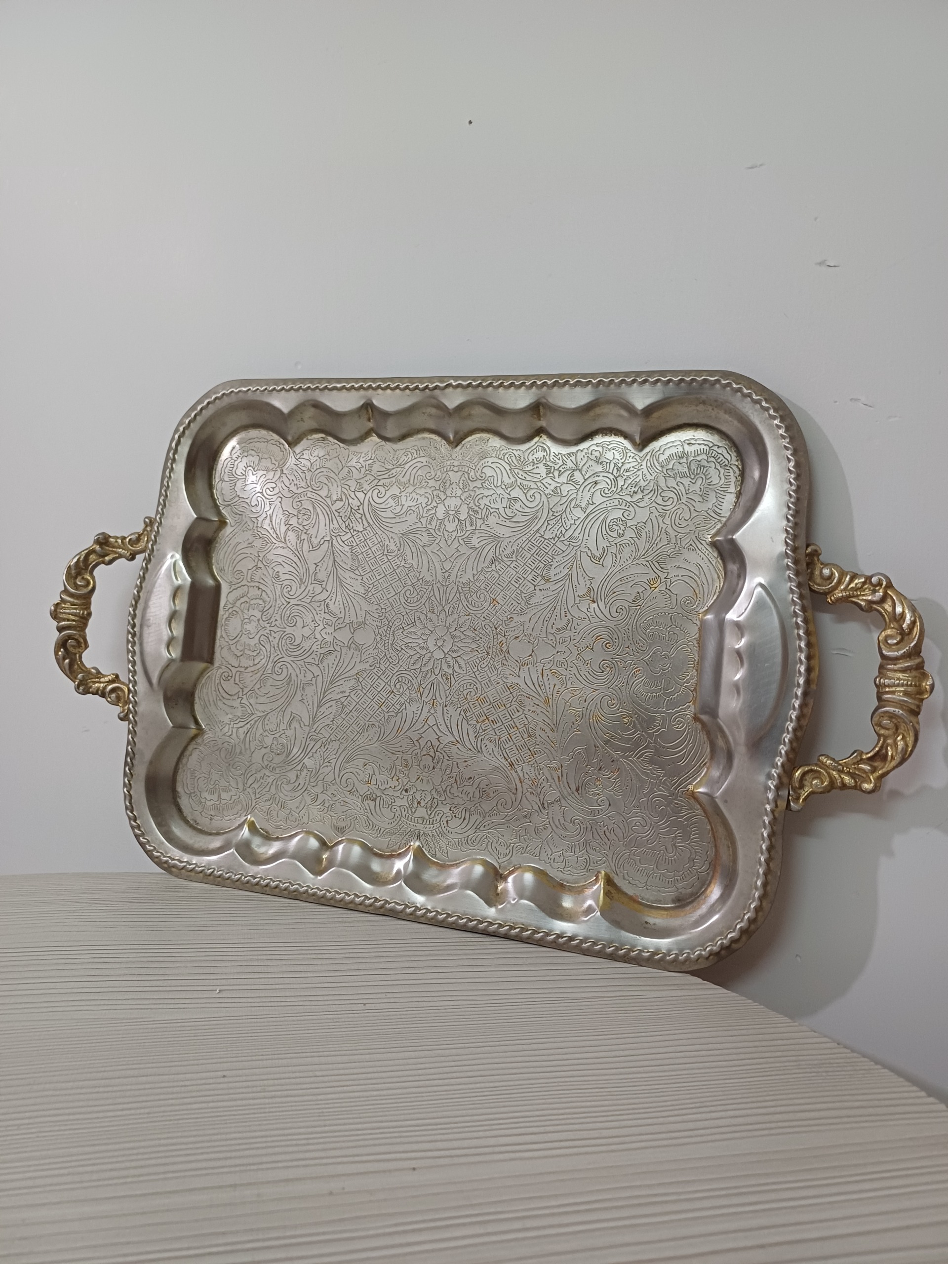 سینی پذیرایی برنجی کهنه