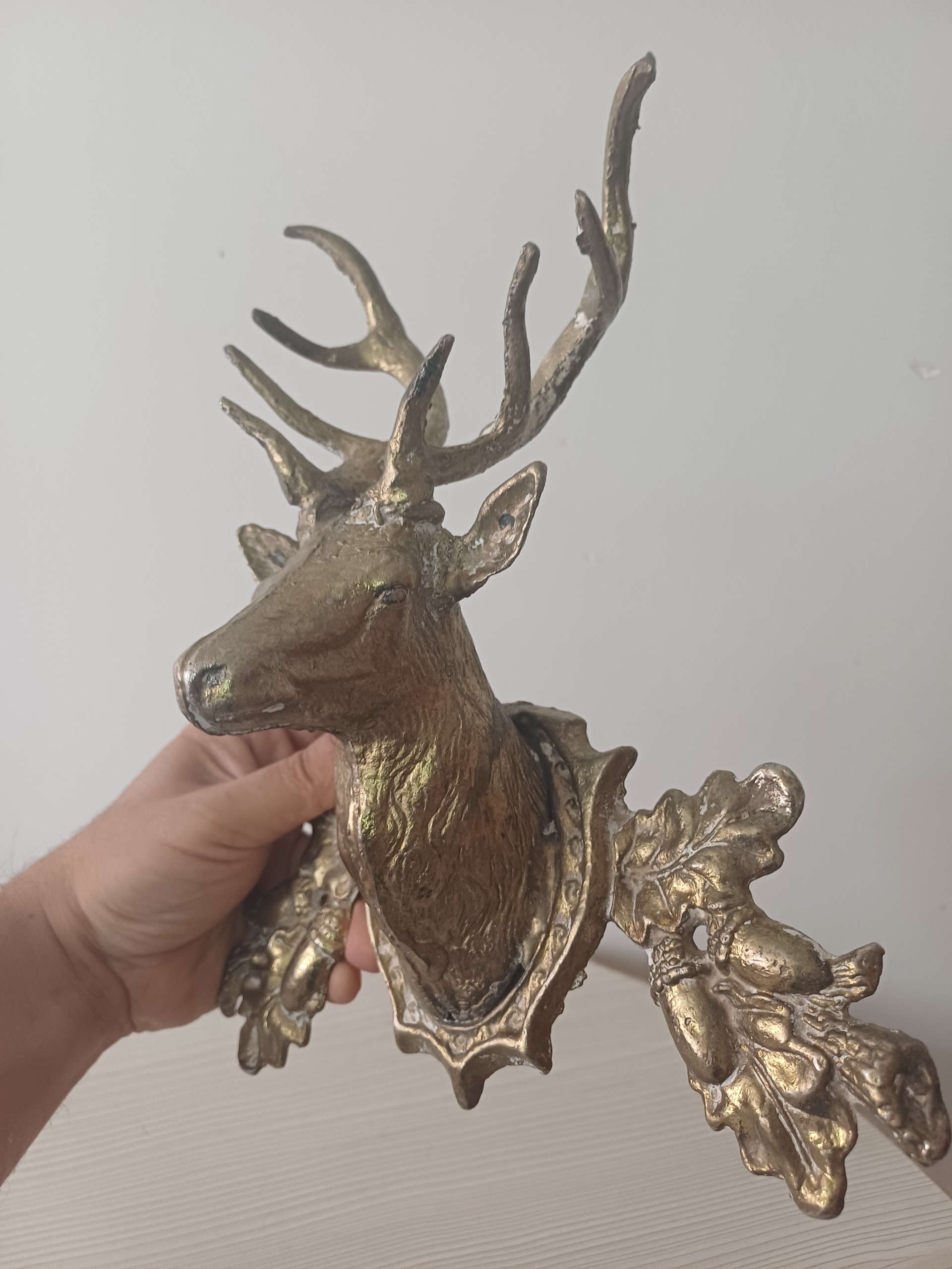 کله گوزن برنجی با وزن 1/300