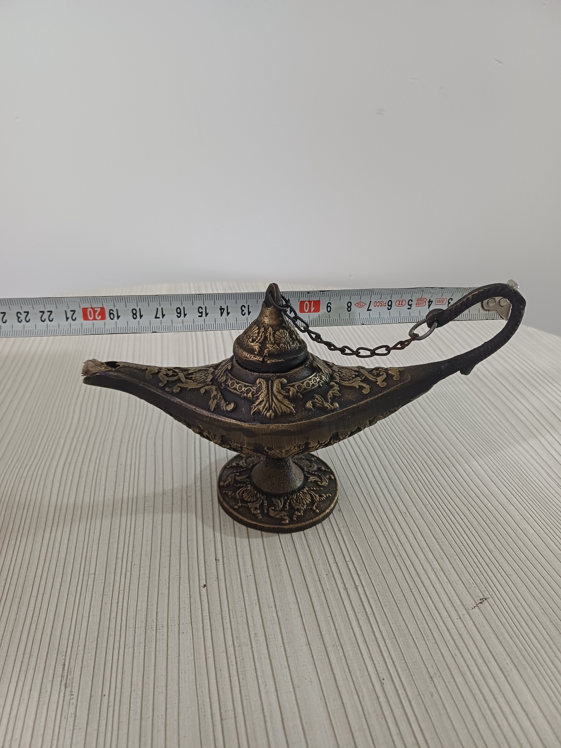 پیسوز برنزی نقش دار