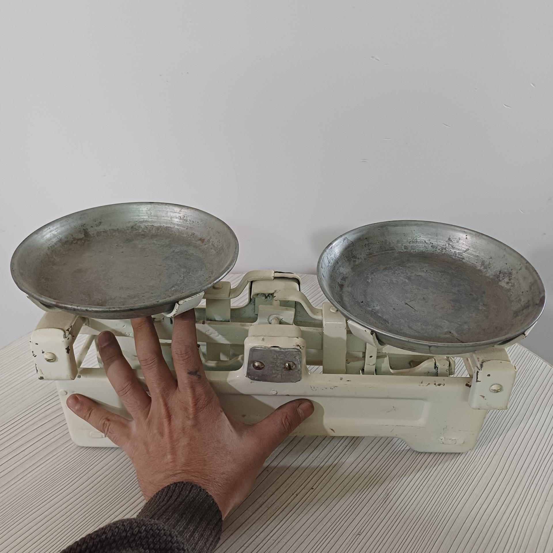 ترازو 2کیلویی کهنه