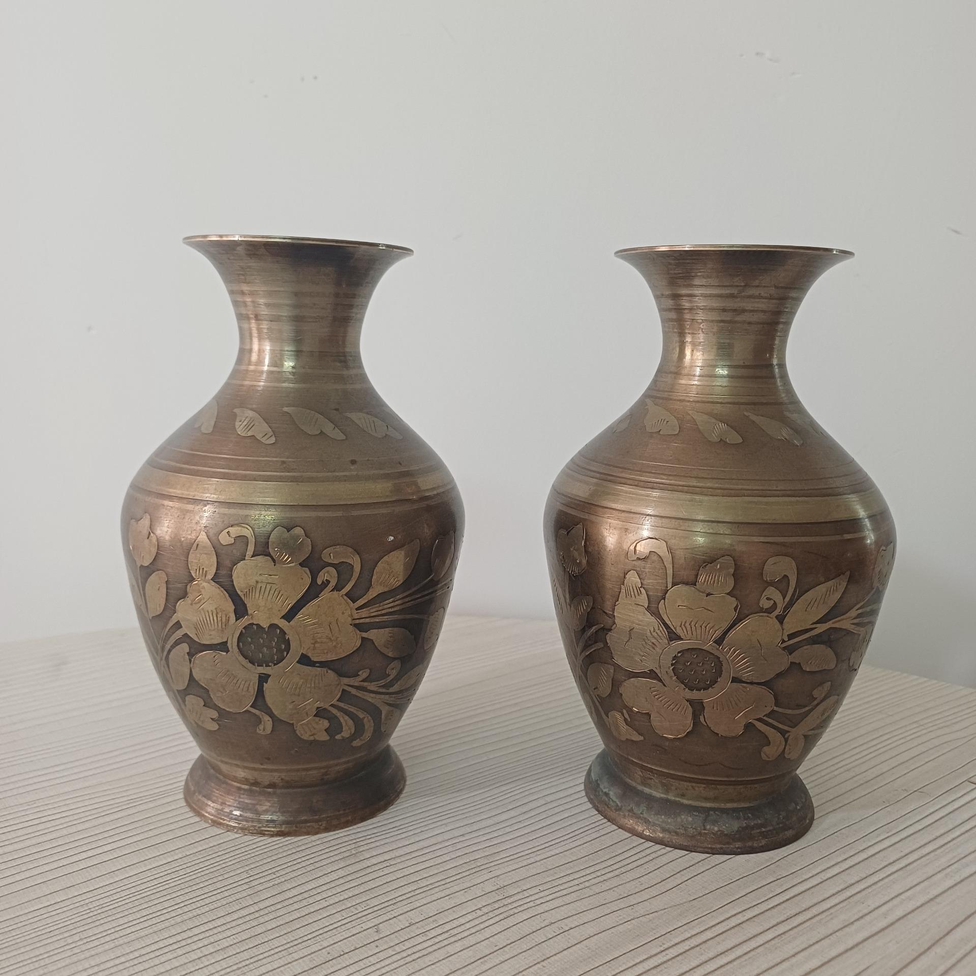 یک جفت گلدان برنزی وارداتی
