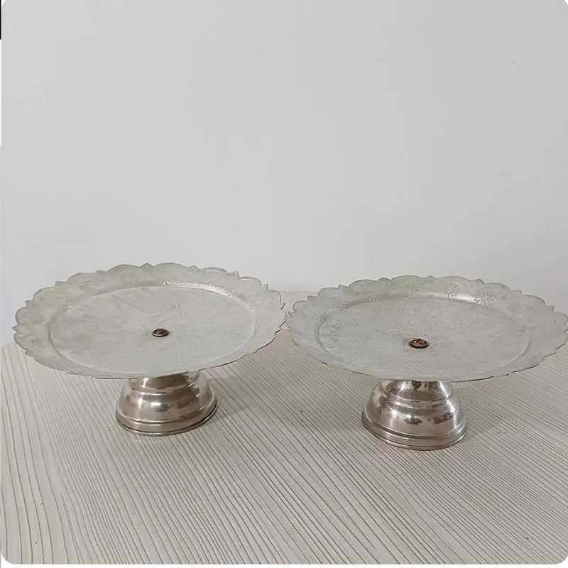 یک جفت شیرینی خوری مسی پایه دارقطر 20