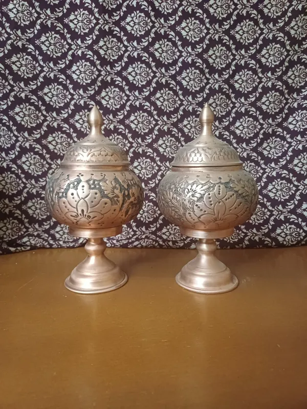 یک جفت شکلات خوری مسی قلم دست