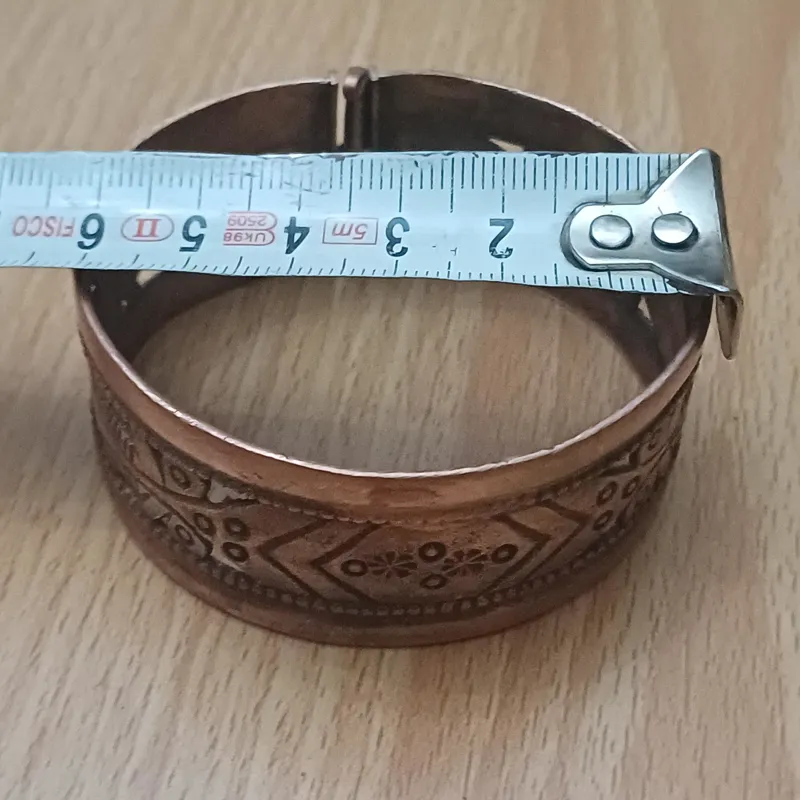 دستبند کهنه برنجی